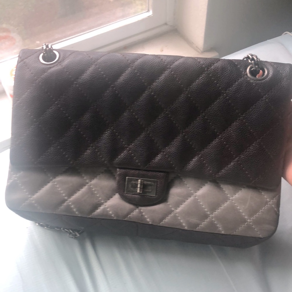 Chanel reissue medium size. Fair condition